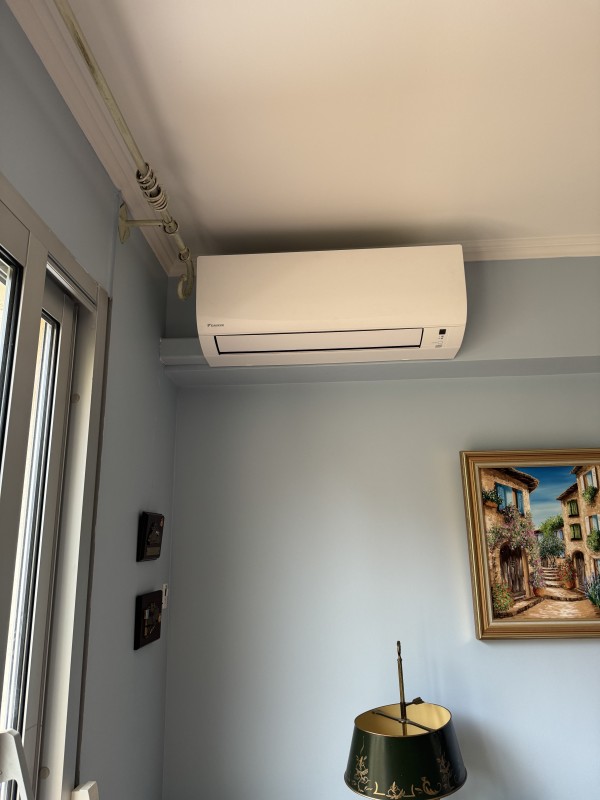 installation d'un climatiseur monosplit daikin à Saint Raphaël près de Fréjus