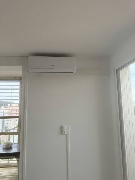 pose de climatisation monosplit murale Altech à Anthéor proche des Adrets de l’Estérel 