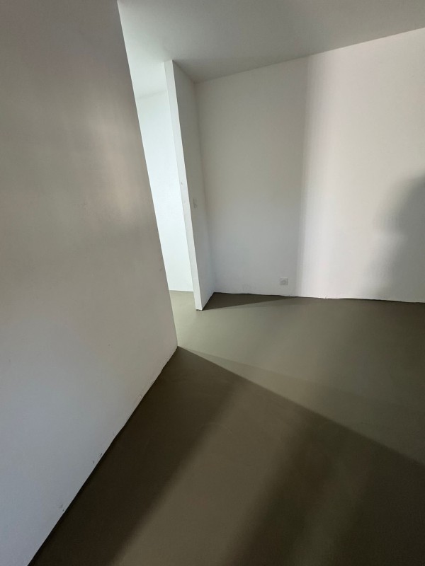 Ragréage sol pose chape ciment renovation sol maison frejus 